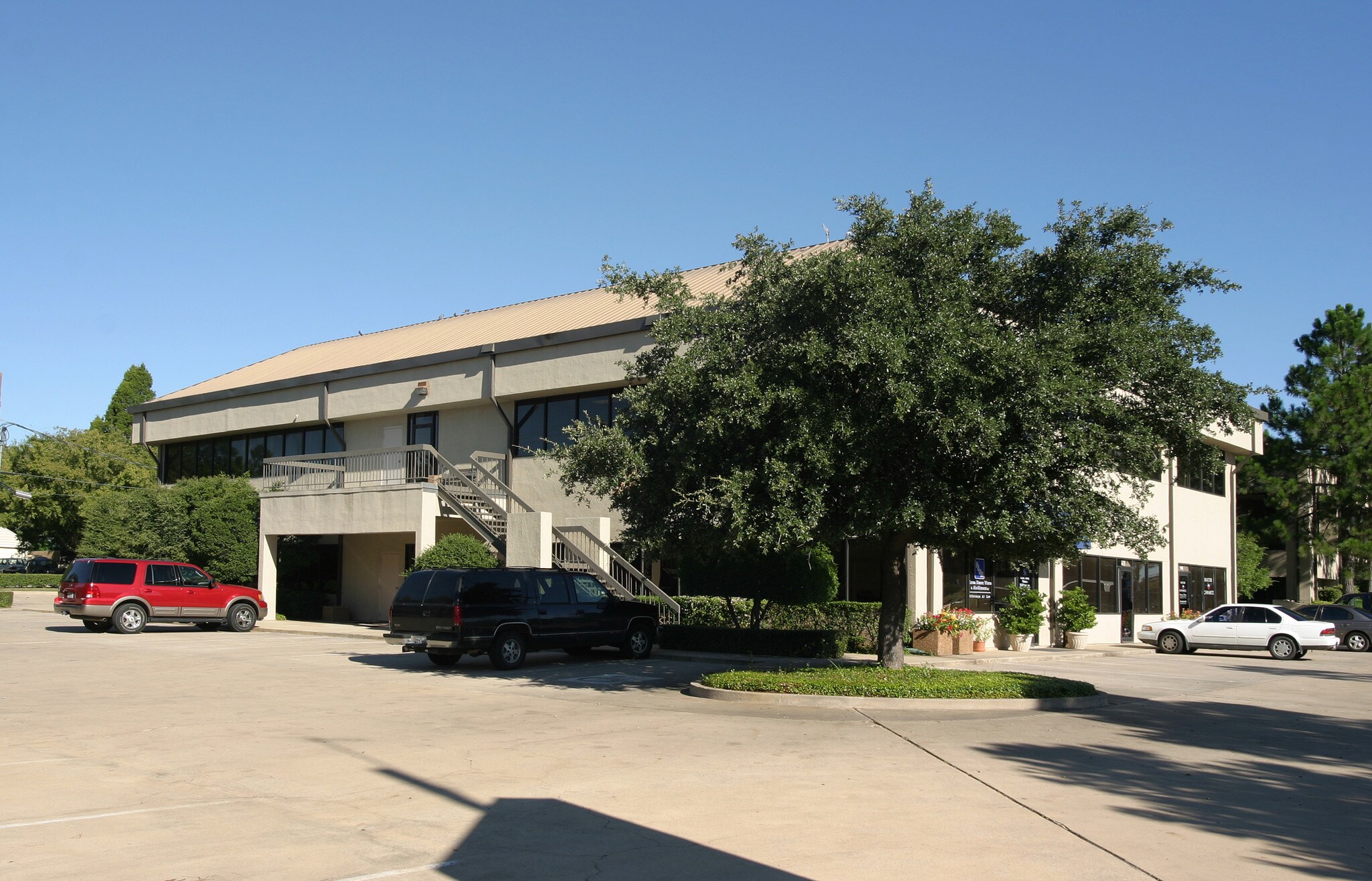 512 W Hickory St, Denton, TX for sale Primary Photo- Image 1 of 1