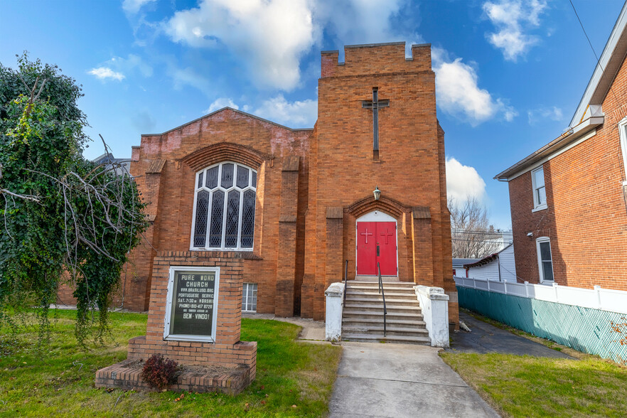 927 Broadway, Fountain Hill, PA for sale - Building Photo - Image 2 of 36