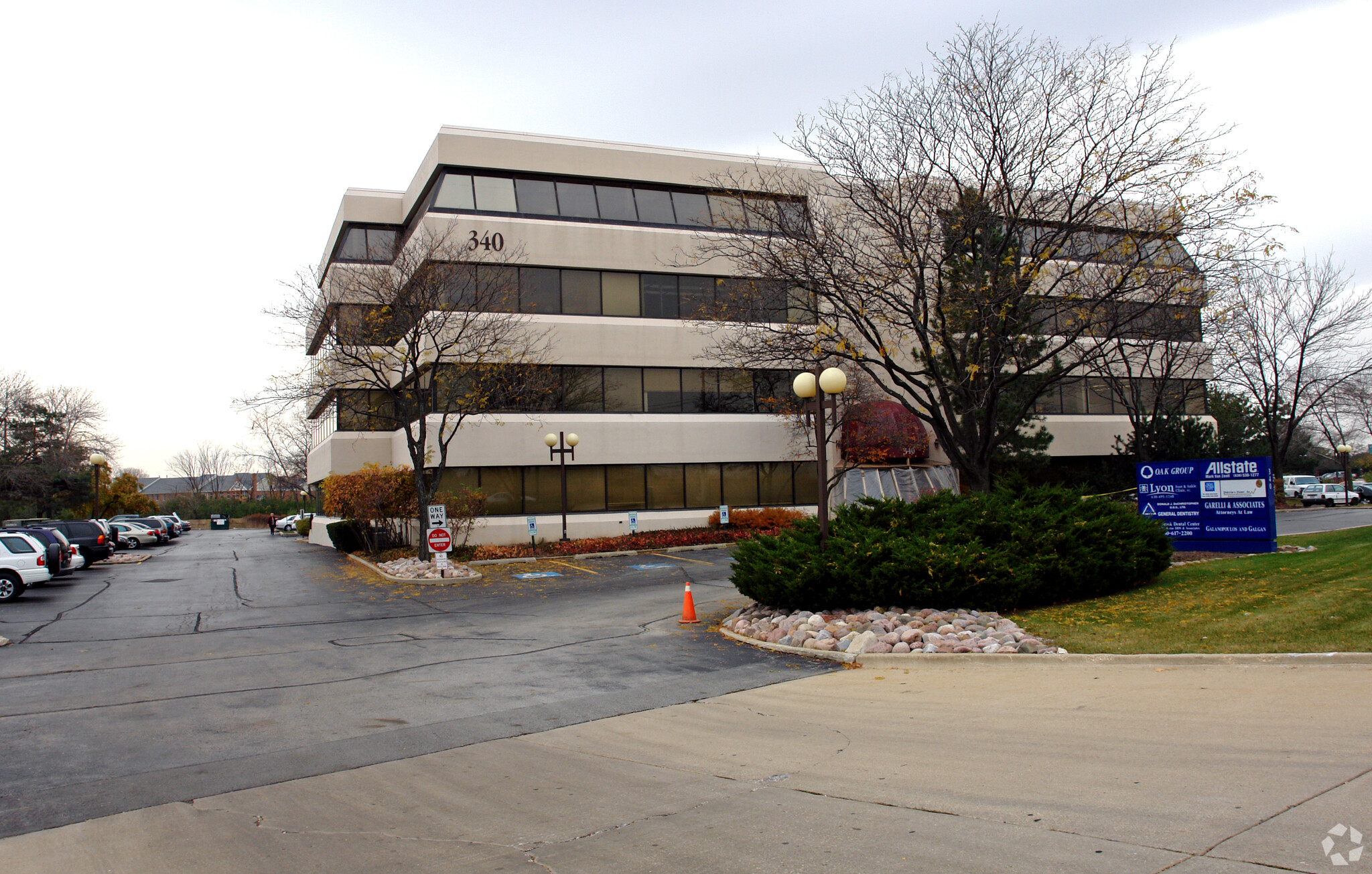 340 W Butterfield Rd, Elmhurst, IL for lease Building Photo- Image 1 of 5