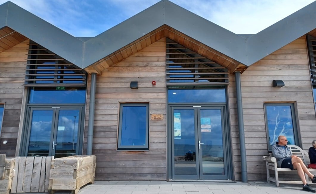 Queens Dr, Exmouth for sale Primary Photo- Image 1 of 1