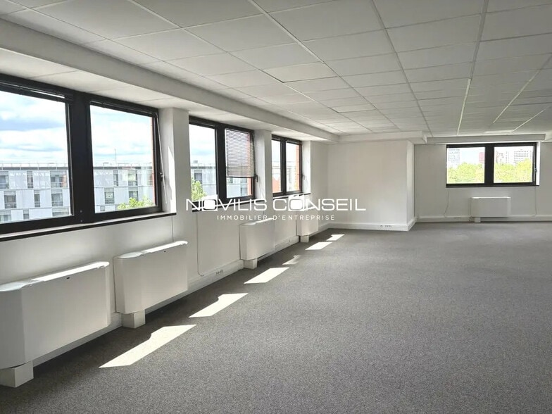 Office in Toulouse for lease - Interior Photo - Image 3 of 5