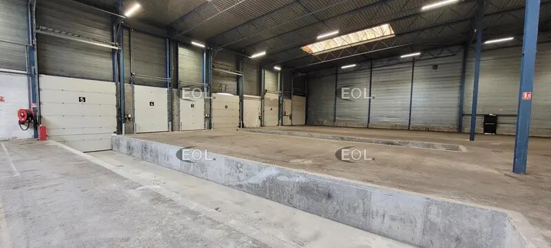 Industrial in Corbas for lease - Building Photo - Image 3 of 10