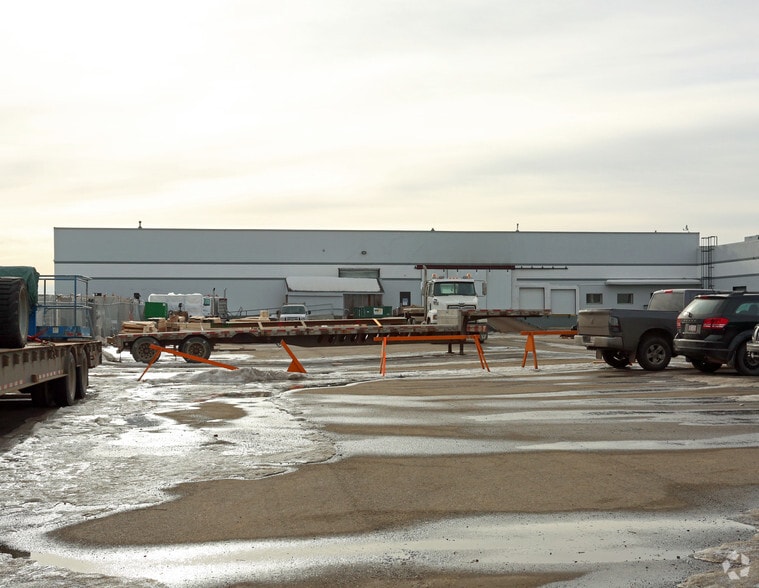 14345 123rd Ave NW, Edmonton, AB for lease - Building Photo - Image 3 of 20