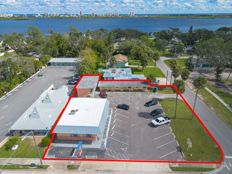 4989 S Ridgewood Ave, Port Orange, FL for sale - Building Photo - Image 1 of 38