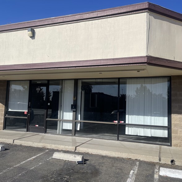 1601 Yosemite Blvd, Modesto, CA for lease - Building Photo - Image 1 of 8