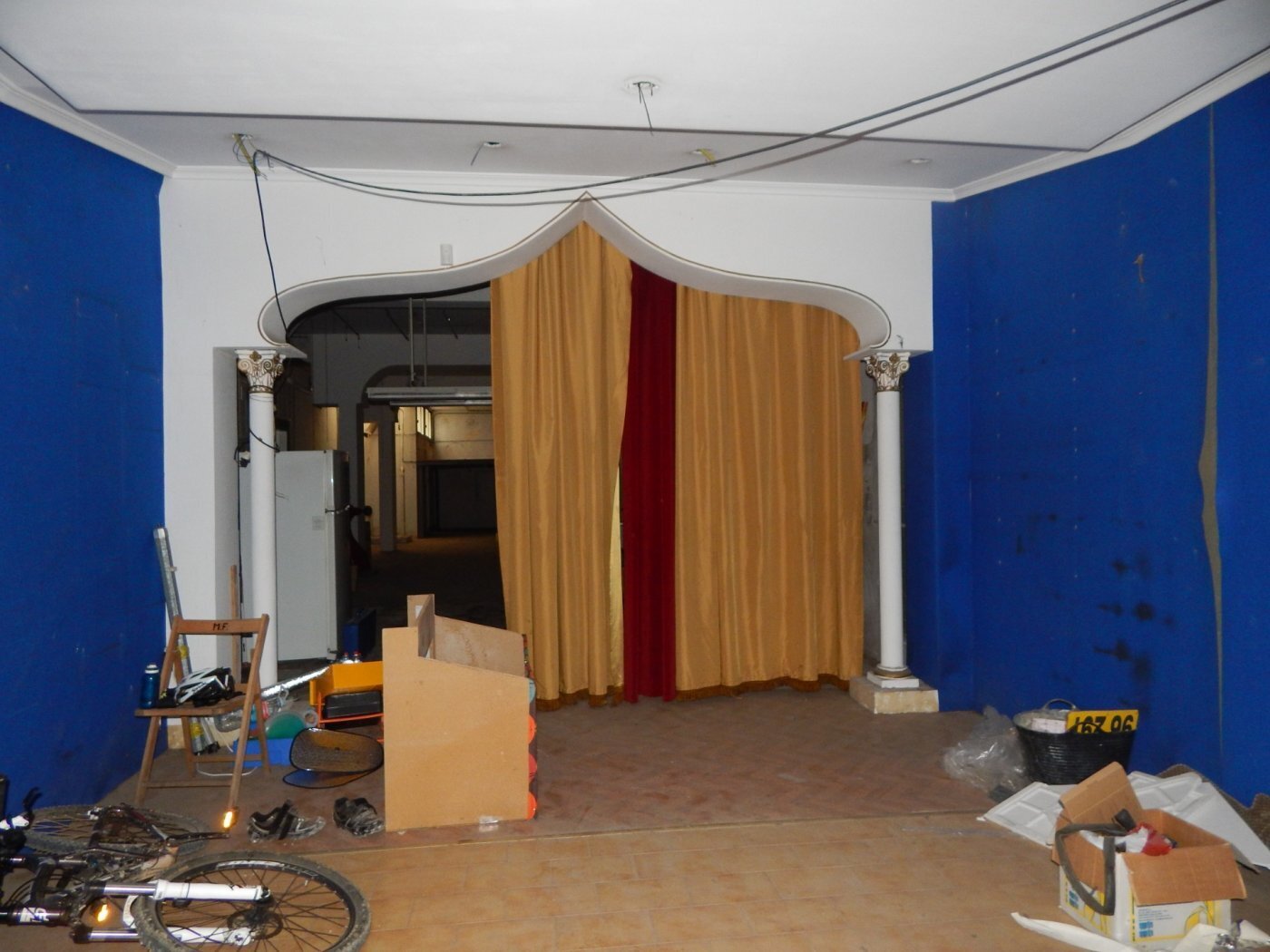 Retail in Ontinyent, Valencia for lease Building Photo- Image 1 of 10