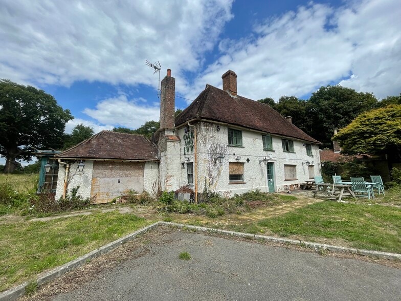Rye Rd, Hawkhurst for sale - Building Photo - Image 1 of 3