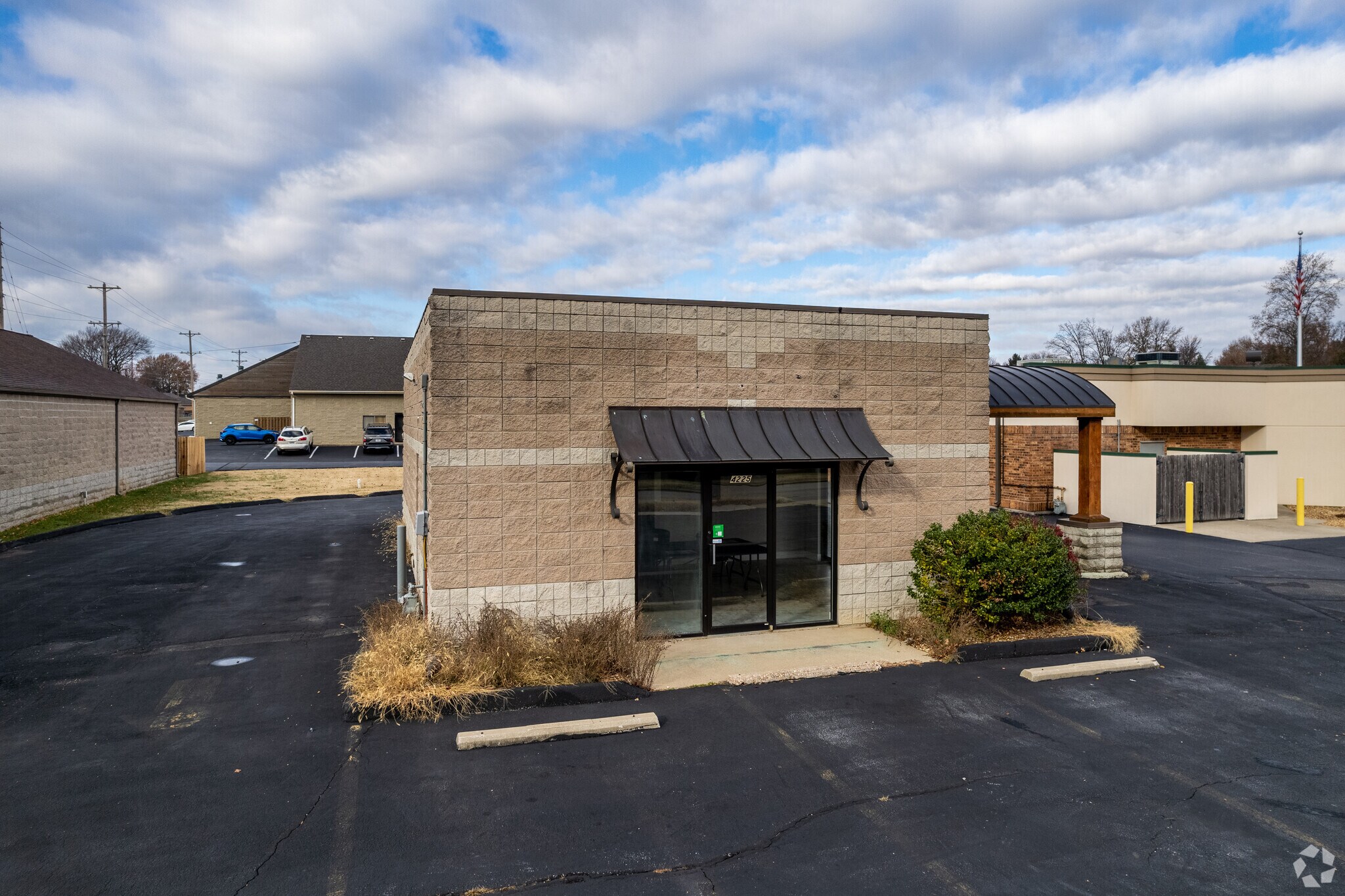 4225 S Charleston Ave, Springfield, MO for sale Primary Photo- Image 1 of 1