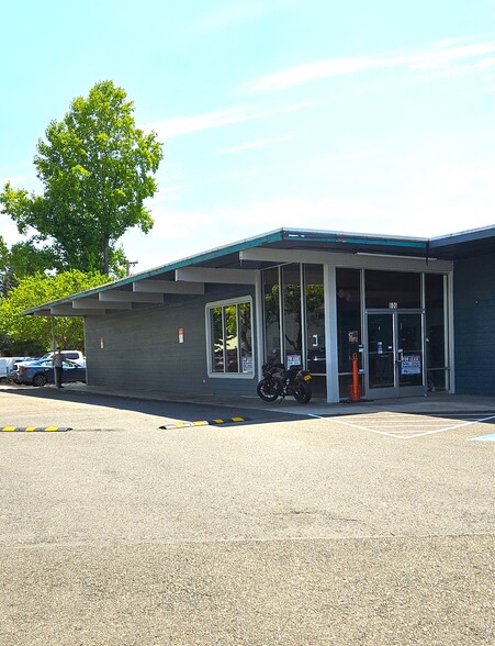 806 NW Murray Blvd, Portland, OR for lease - Building Photo - Image 1 of 4