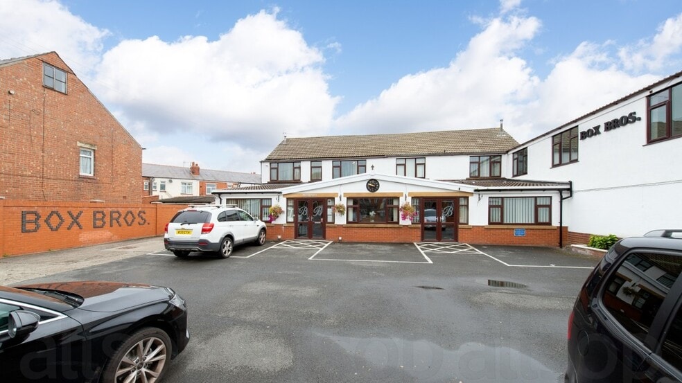 13-25 Hawes Side Lane, Blackpool for sale - Building Photo - Image 3 of 8
