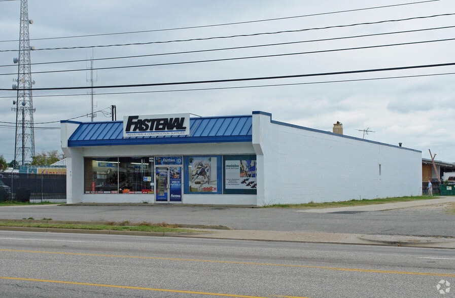 408 Aberdeen Rd, Hampton, VA for sale - Building Photo - Image 1 of 1