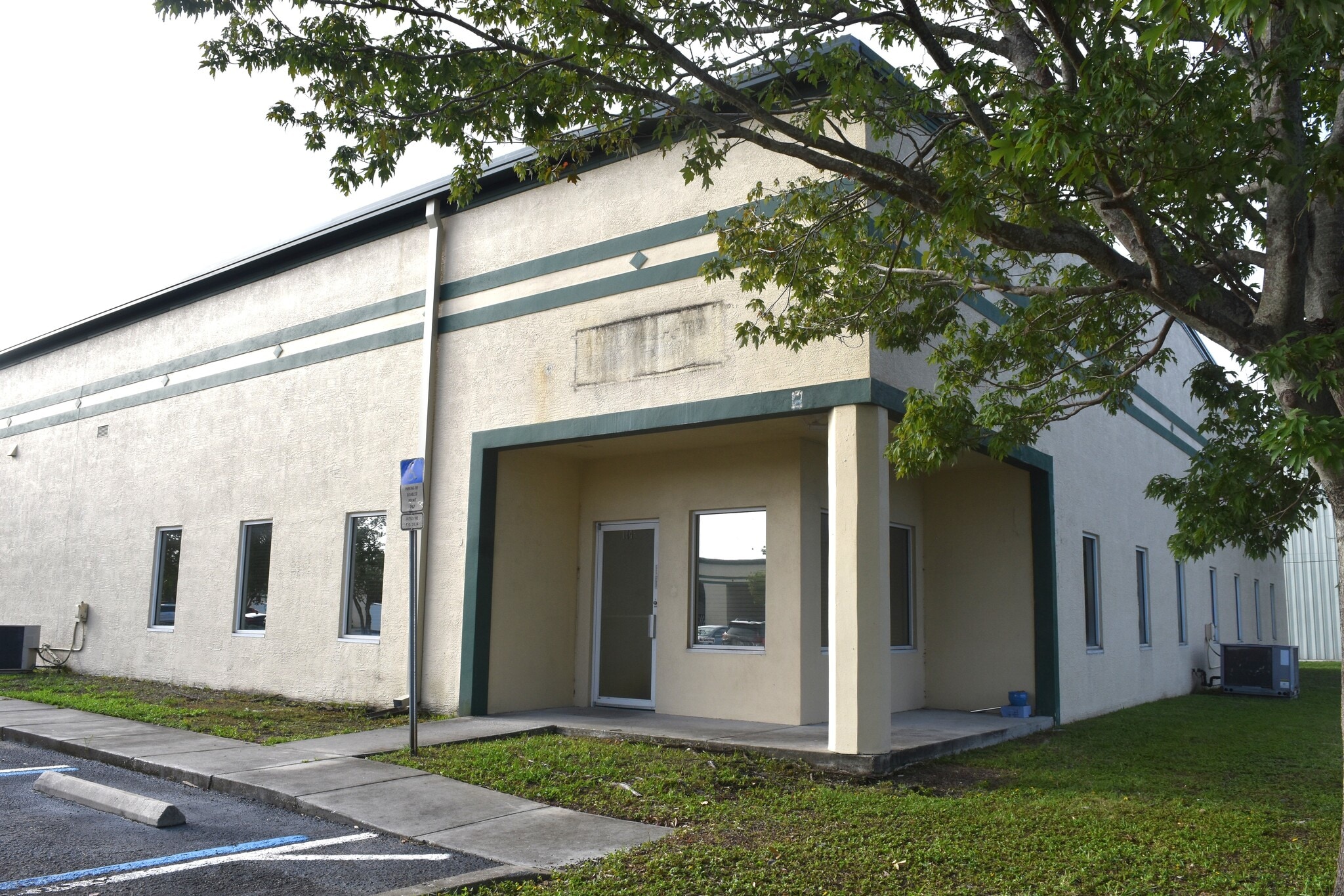 13000 Automobile Blvd N, Clearwater, FL for lease Building Photo- Image 1 of 11