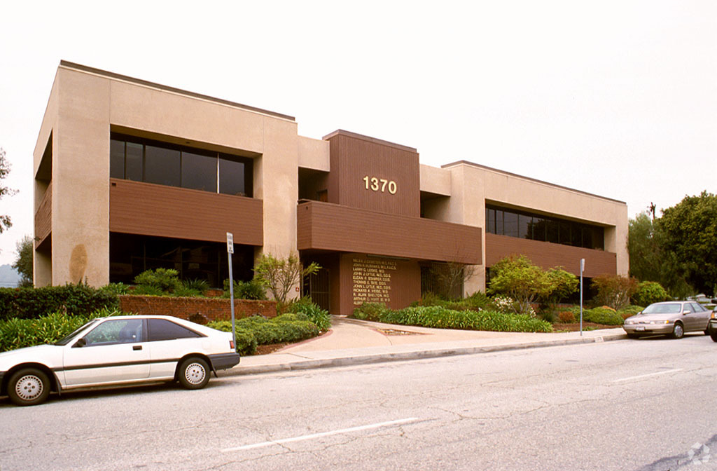 1370 Foothill Blvd, La Canada Flintridge, CA for sale Building Photo- Image 1 of 3