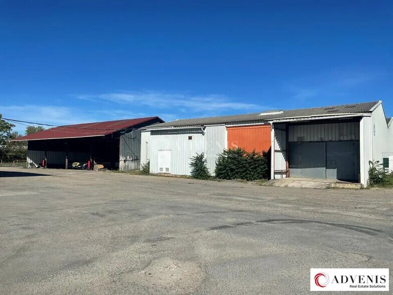 Flex in VILLENAVE-D'ORNON for lease - Building Photo - Image 2 of 8