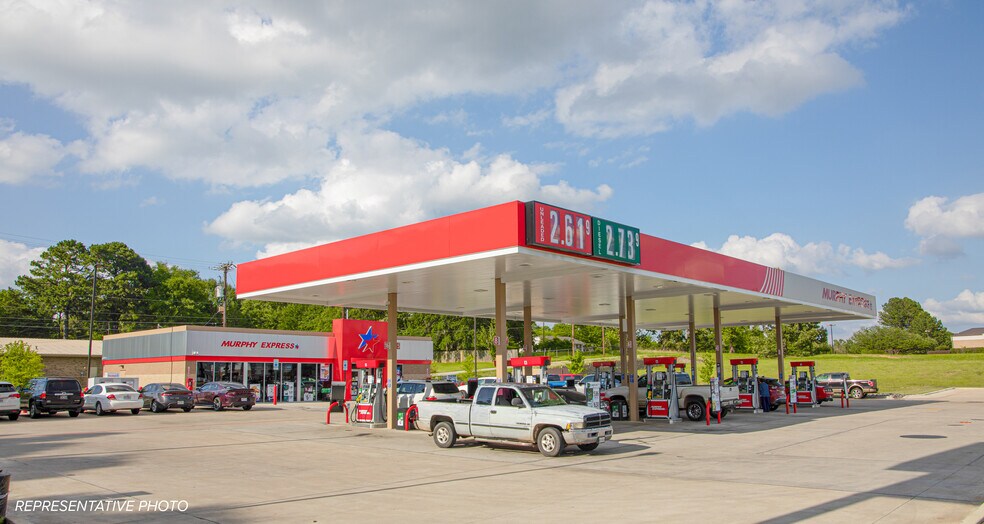 710 Ed Carey Dr, Harlingen, TX 78550