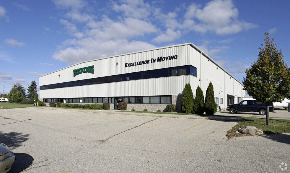 2933 105th St, Sturtevant, WI for sale - Primary Photo - Image 1 of 1