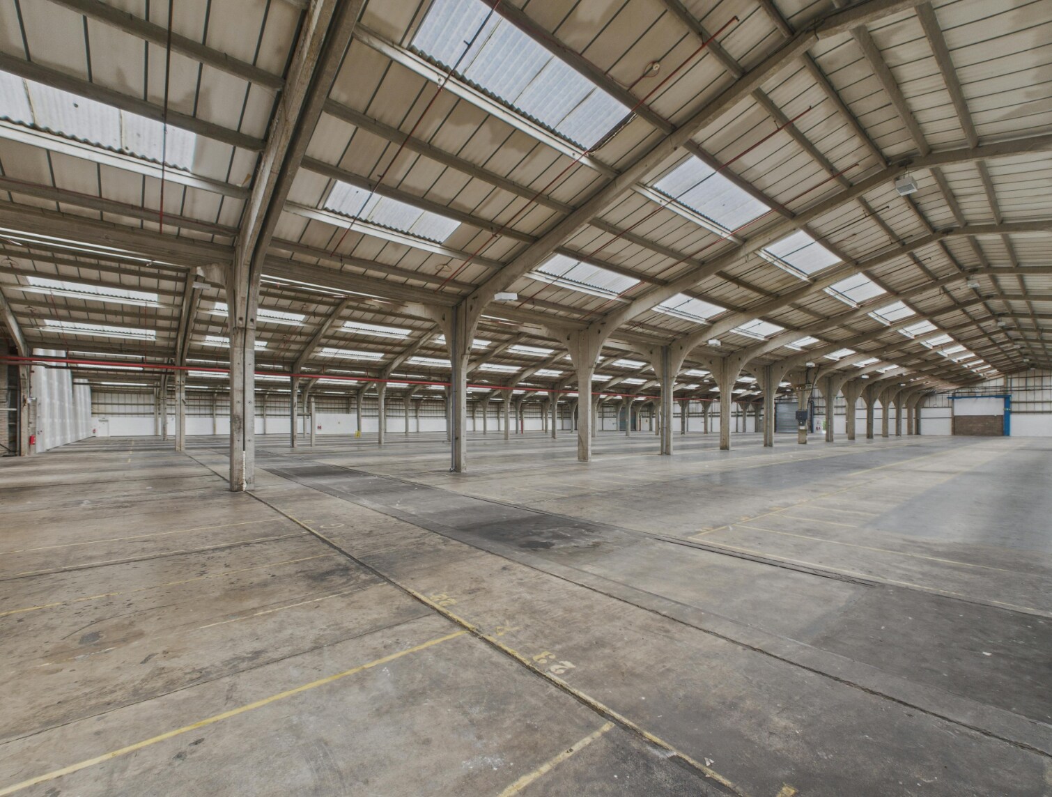 Glendale Ave, Deeside for lease Interior Photo- Image 1 of 2