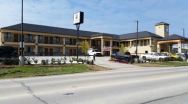 200 S Lavaca, Moulton, TX for sale - Primary Photo - Image 2 of 12