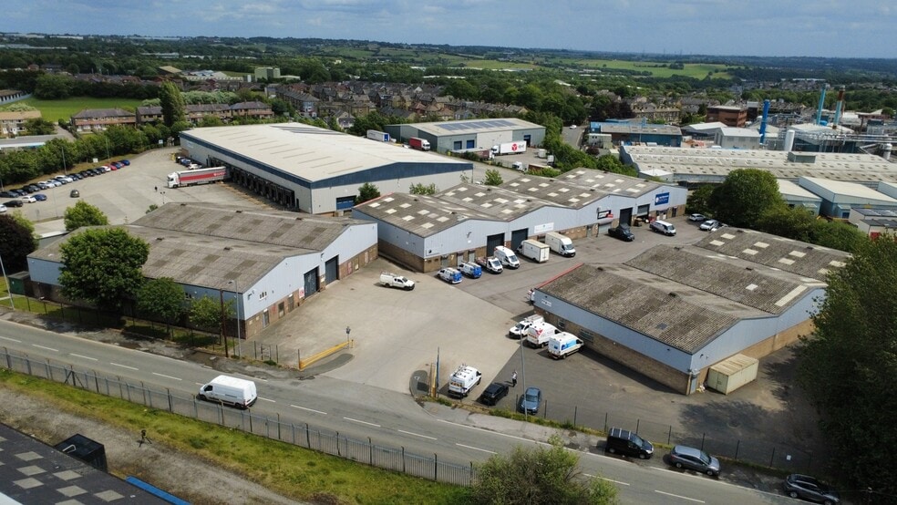 Brighouse Rd, Bradford for lease - Building Photo - Image 3 of 7