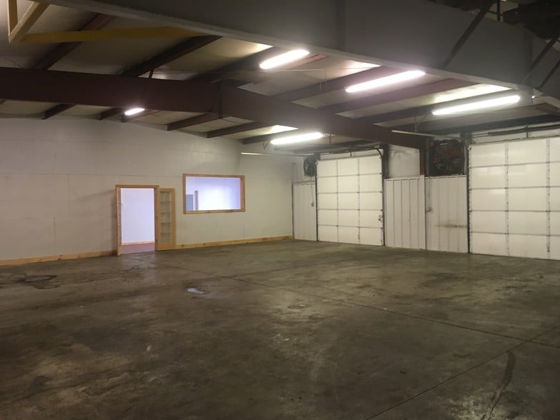 5644 Shattalon Dr, Winston-Salem, NC for lease - Building Photo - Image 3 of 9