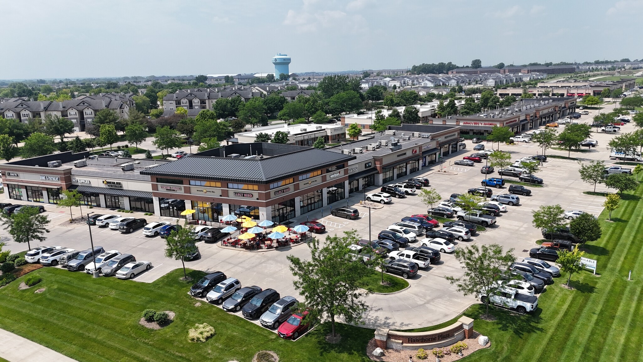 94th St & University Ave, West Des Moines, IA for lease Building Photo- Image 1 of 15