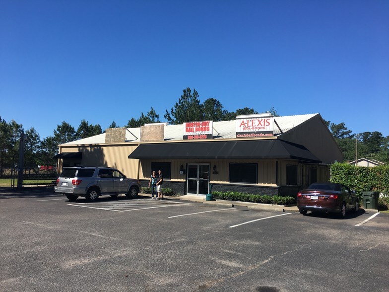 107 Cartwright Rd, Conroe, TX for sale - Primary Photo - Image 1 of 1