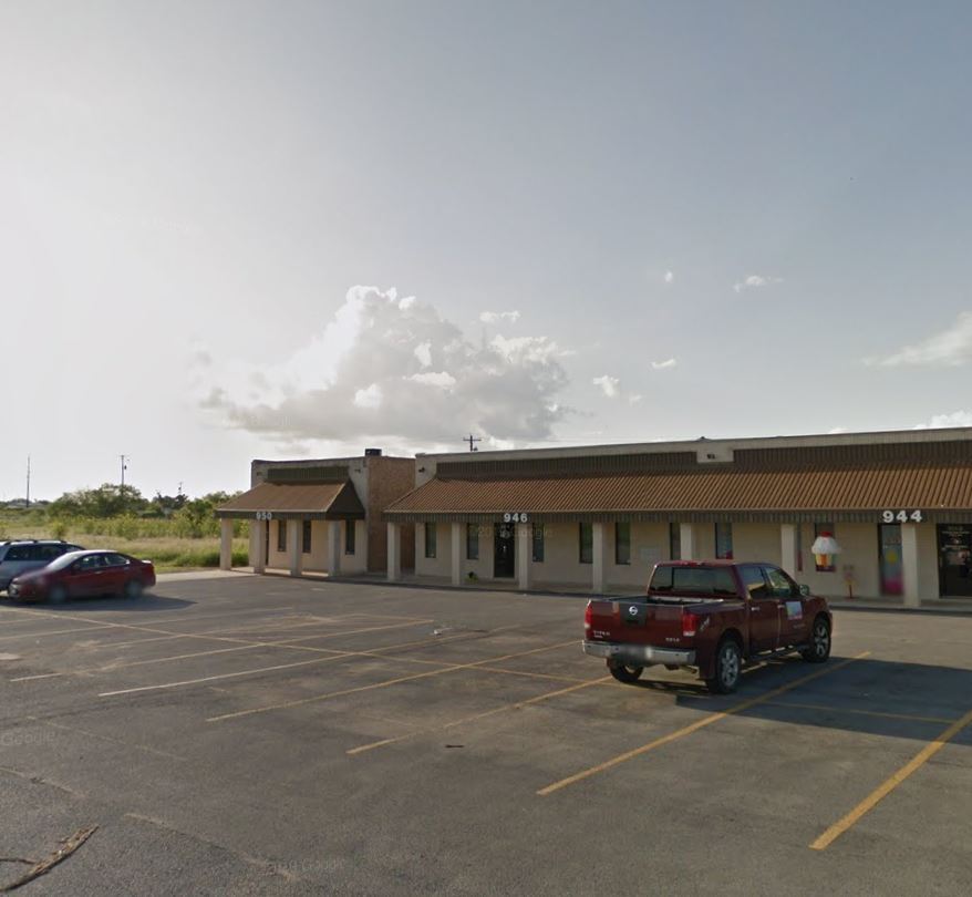 940-946 W Nolana Loop, Pharr, TX for sale Primary Photo- Image 1 of 1