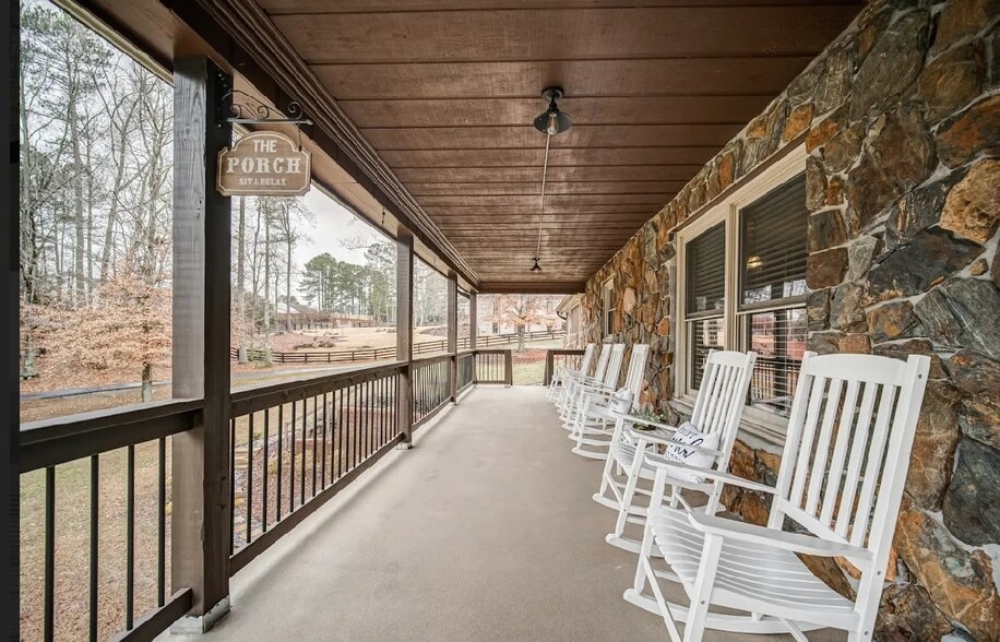 1058 Tullis Rd, Lawrenceville, GA for sale - Building Photo - Image 3 of 8