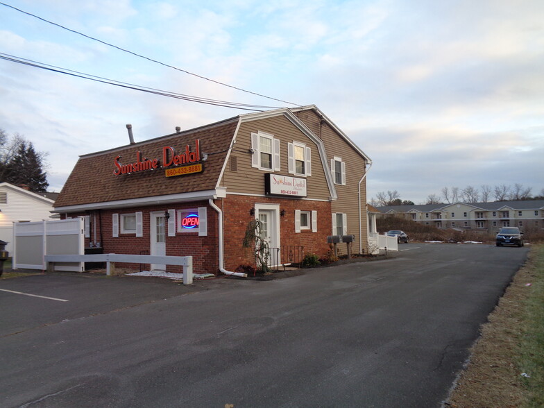 168 Spencer St, Manchester, CT for sale - Building Photo - Image 1 of 1