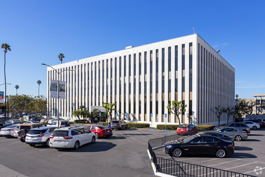 501 E Hardy St, Inglewood, CA for lease - Building Photo - Image 1 of 5