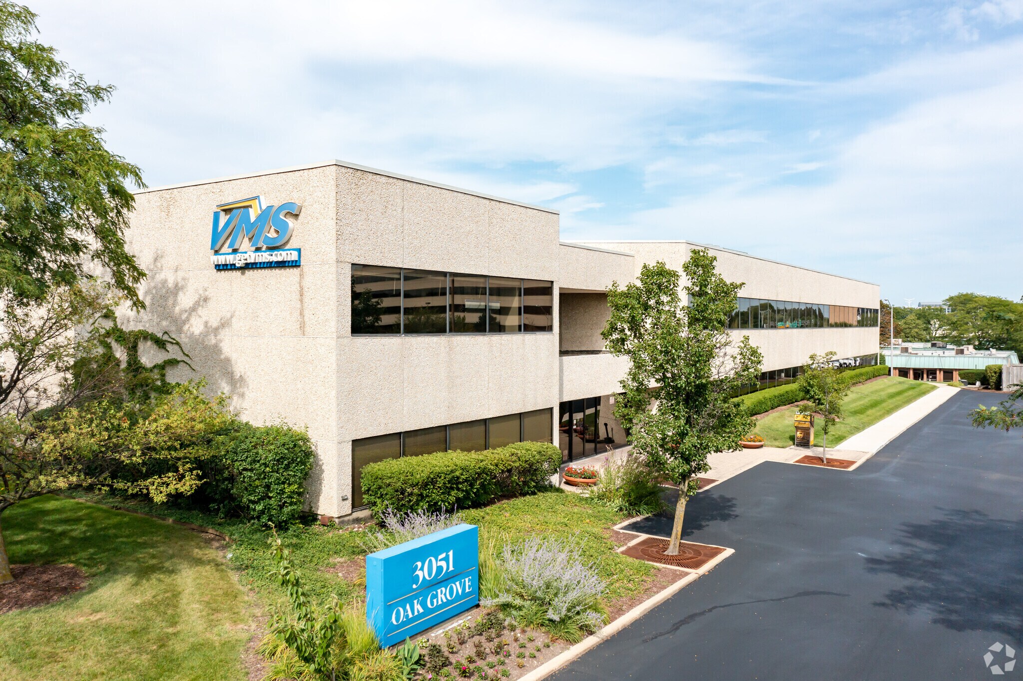 3051 Oak Grove Rd, Downers Grove, IL for lease Primary Photo- Image 1 of 10
