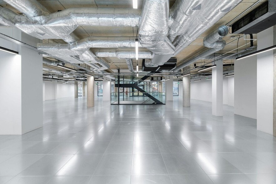 Verney Rd, London for lease - Building Photo - Image 2 of 53