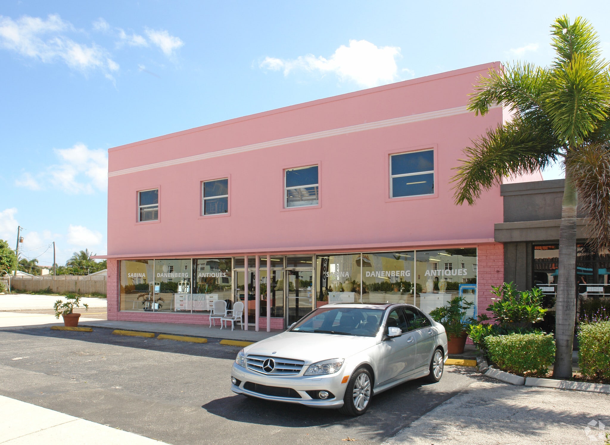 4900 S Dixie Hwy, West Palm Beach, FL for lease Building Photo- Image 1 of 4