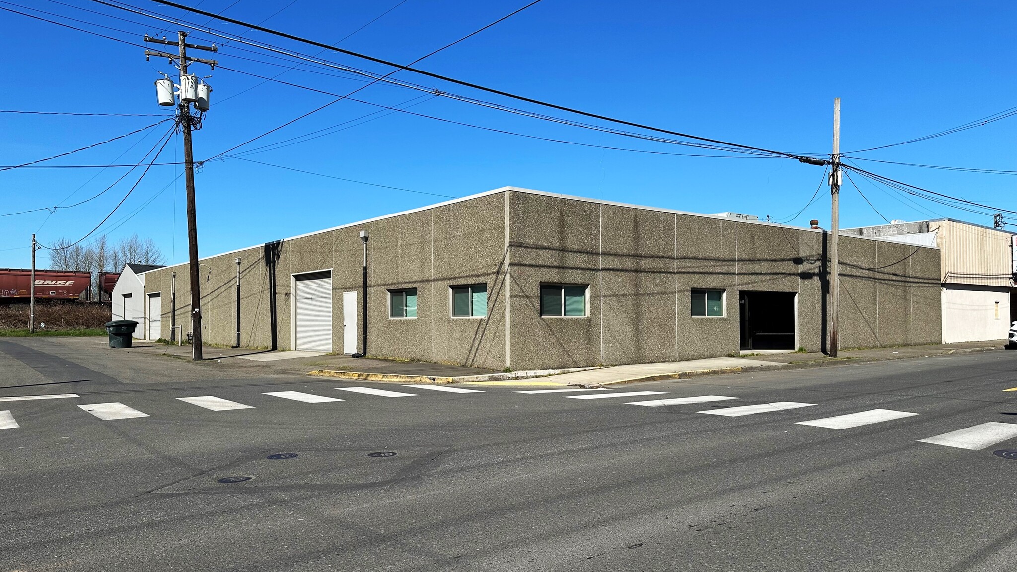 613 Pacific Ave S, Kelso, WA for lease Building Photo- Image 1 of 10