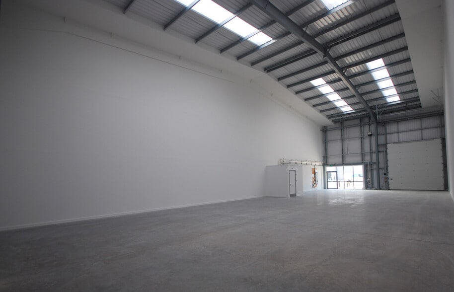 Sun Rise Way, Amesbury for lease - Building Photo - Image 2 of 5