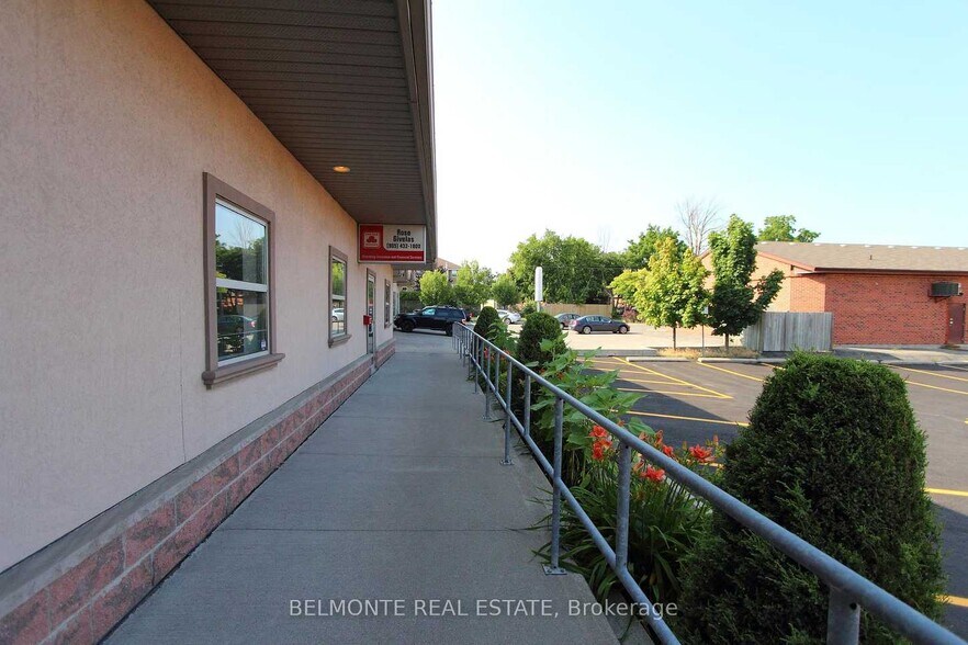 378 King St W, Oshawa, ON for lease - Interior Photo - Image 3 of 3