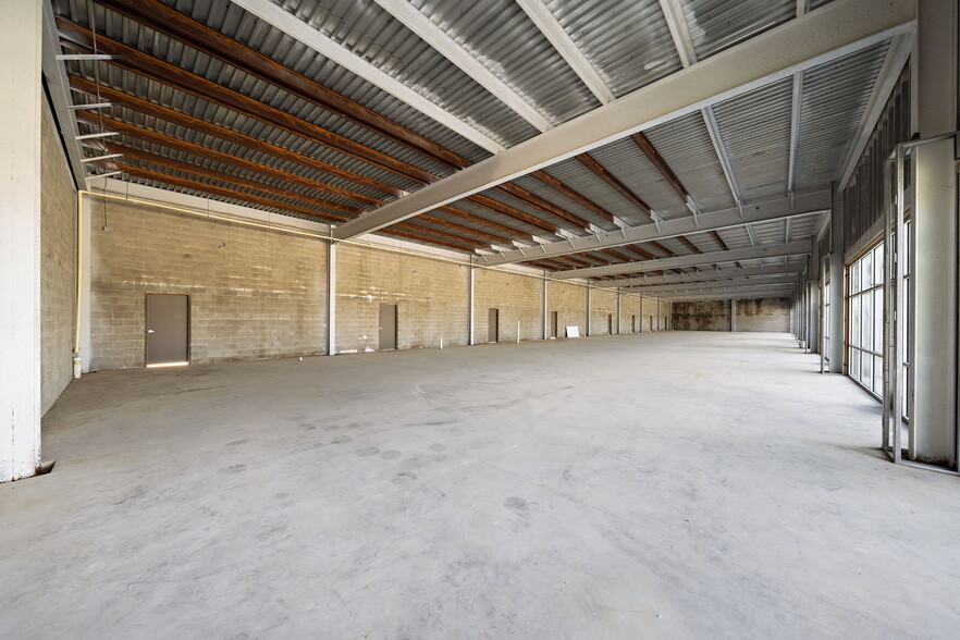 2215 Allen Genoa Rd, Pasadena, TX for sale - Building Photo - Image 3 of 13