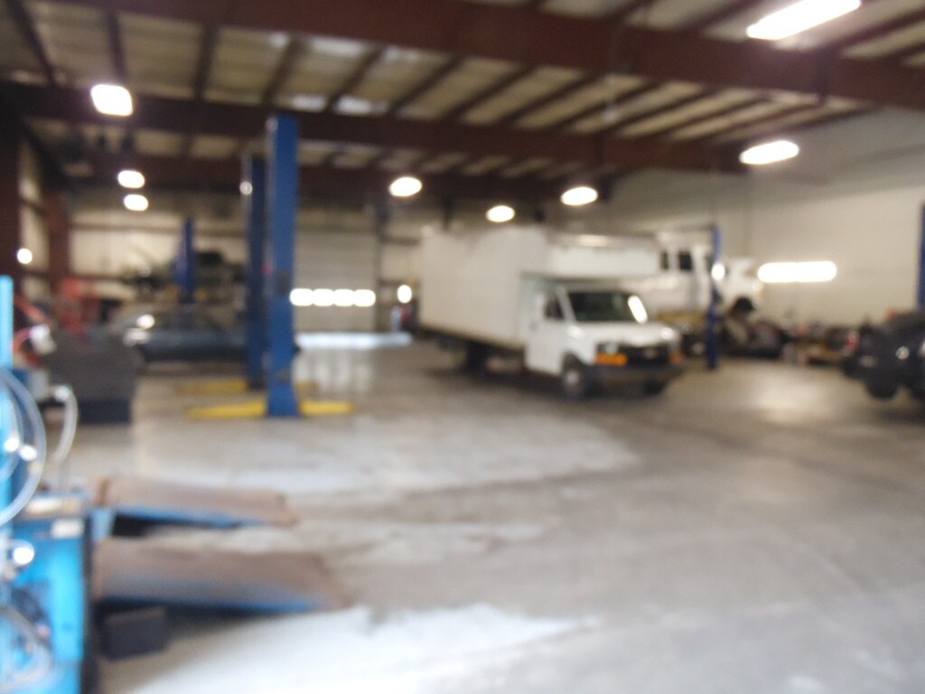 574 Wauregan Rd, Danielson, CT 06239