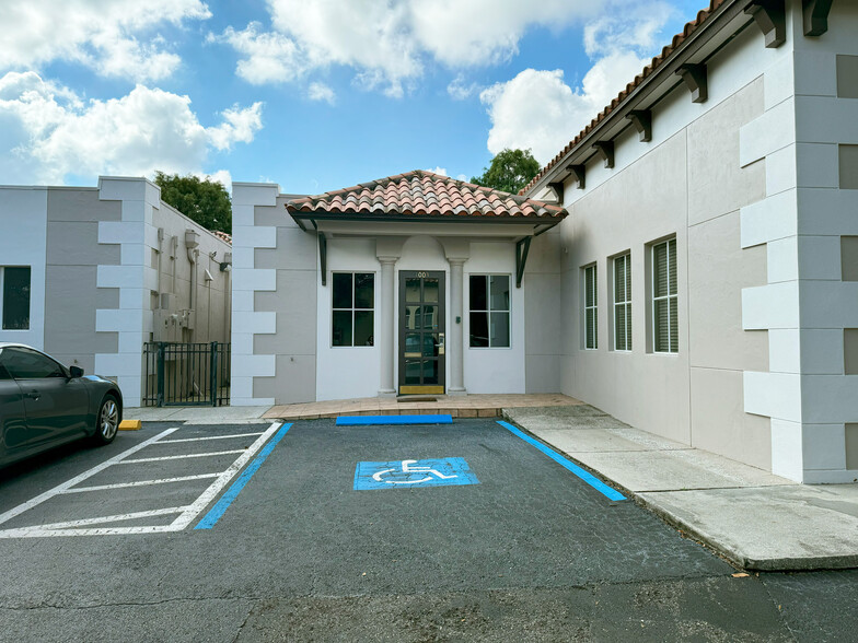 1003 W Cleveland St, Tampa, FL for lease - Building Photo - Image 3 of 19