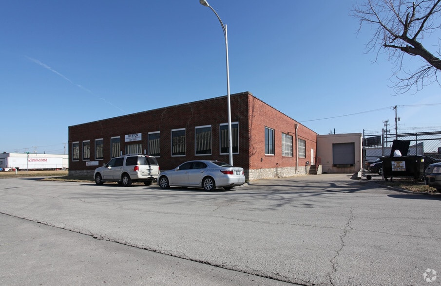 1441 Atlantic Ave, North Kansas City, MO for lease - Primary Photo - Image 1 of 2