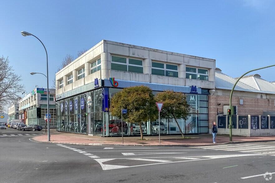 Calle el Escorial, 100, Alcalá de Henares, Madrid for lease - Primary Photo - Image 1 of 2