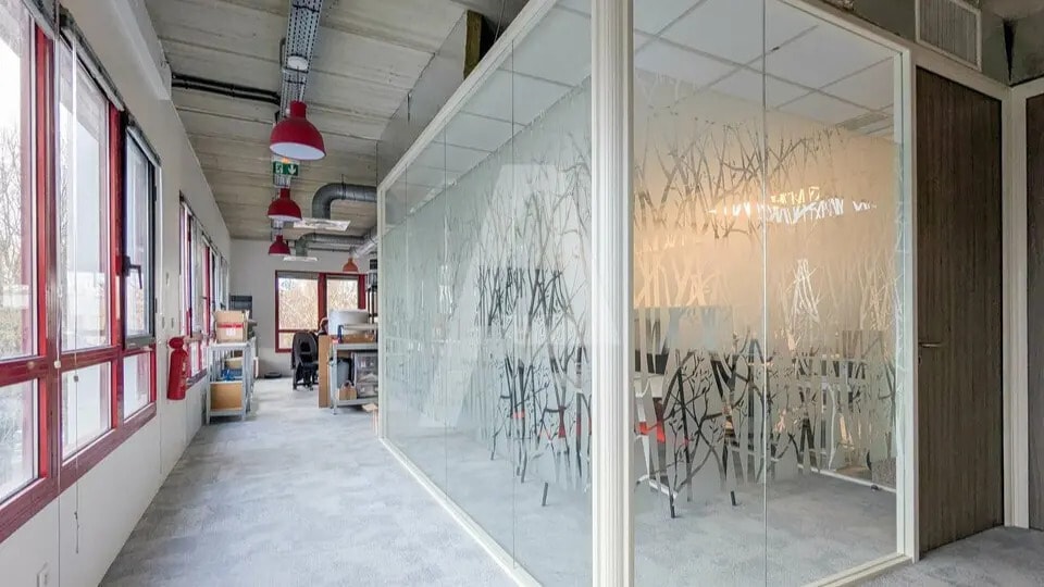 Office in Les Ulis for sale - Interior Photo - Image 1 of 5