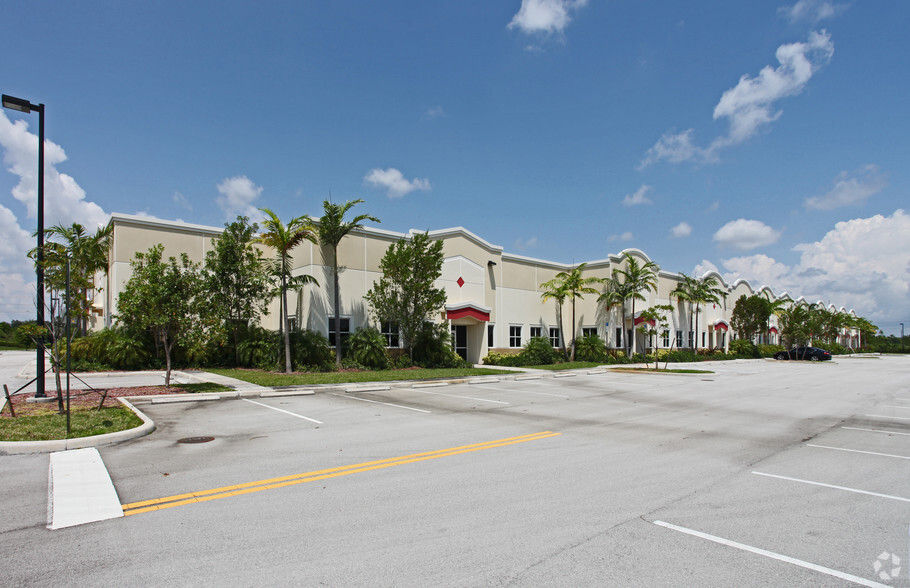 14001-14099 NW 8th St, Sunrise, FL for lease - Building Photo - Image 3 of 22