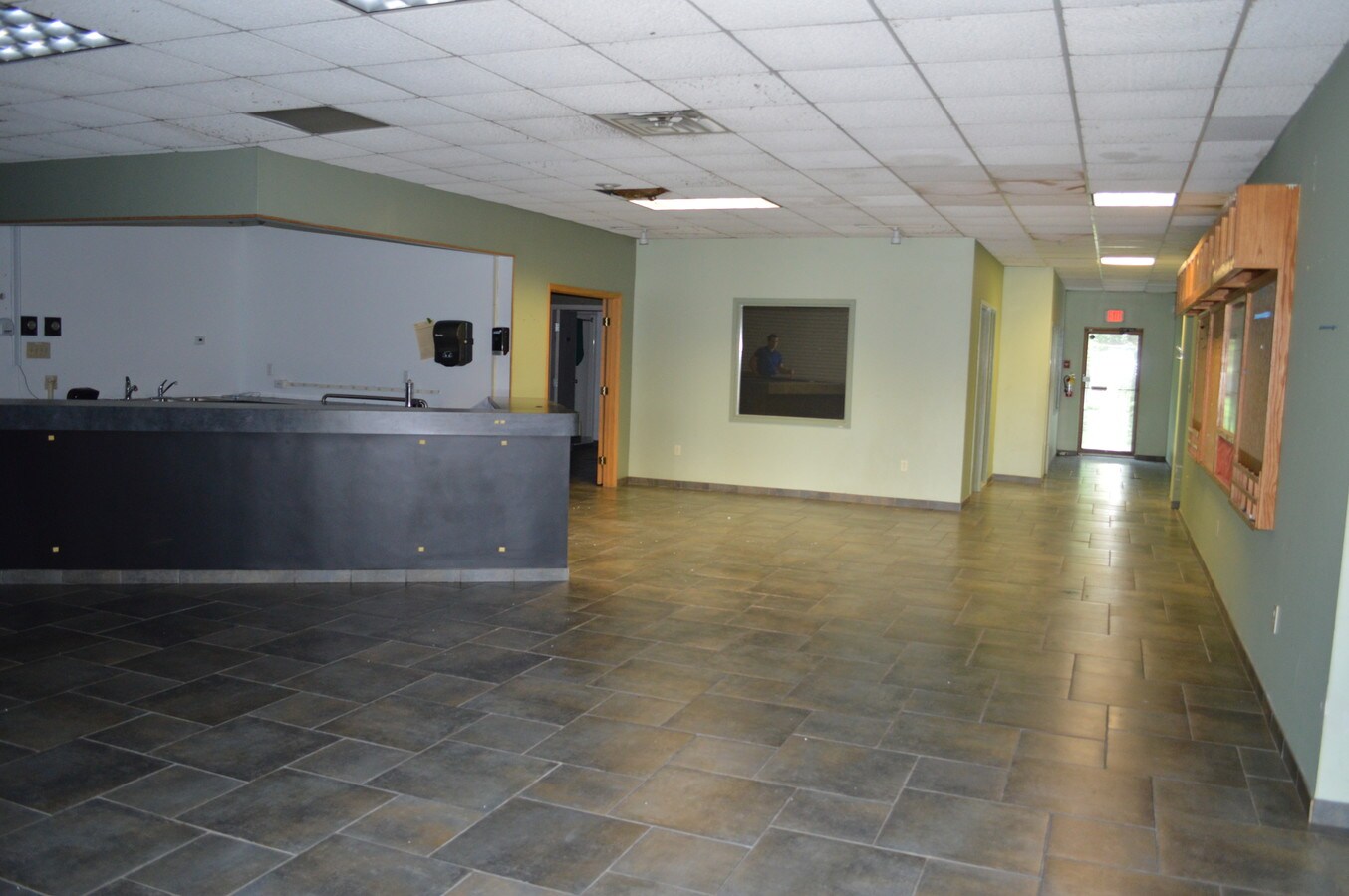 112 Wheat Rd, Buena, NJ 08310