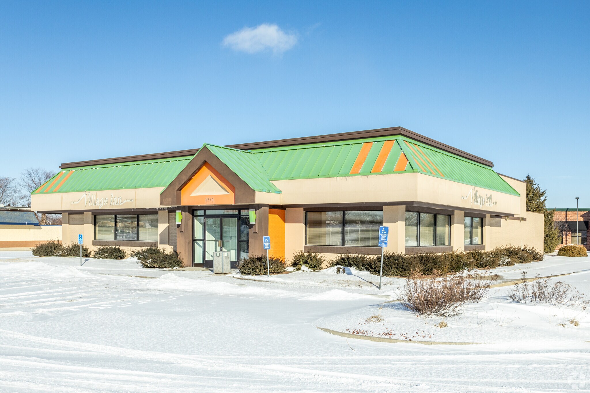 8510 Birchwood Ct, Johnston, IA for sale Primary Photo- Image 1 of 1