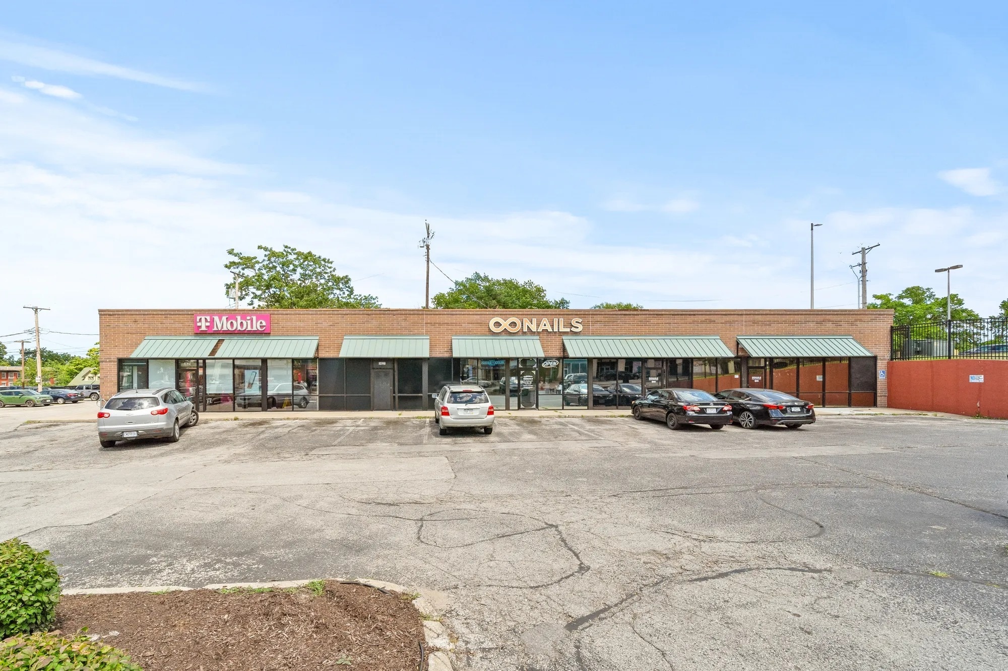 3625-3631 Broadway St, Kansas City, MO for sale Primary Photo- Image 1 of 5