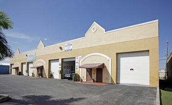 232-244 NW 9th Ave, Homestead FL - Warehouse
