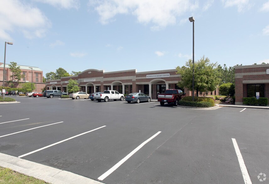 1604 Physicians Dr, Wilmington, NC for sale - Primary Photo - Image 1 of 3