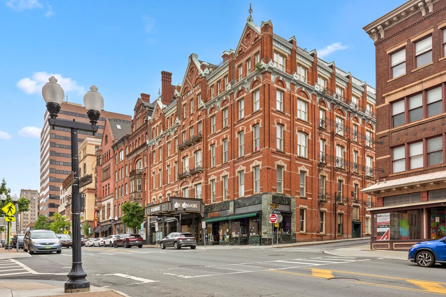 76 N Pearl St, Albany, NY for lease - Building Photo - Image 2 of 57