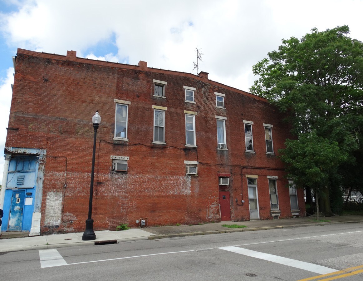 301 N Main St, Evansville, IN 47711 | LoopNet